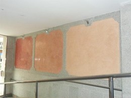 Pared con varios tipos de Travertino